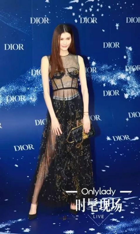 Dior蓝调之夜告诉你蓝色原来这么美,AB赵丽颖看了都说对!